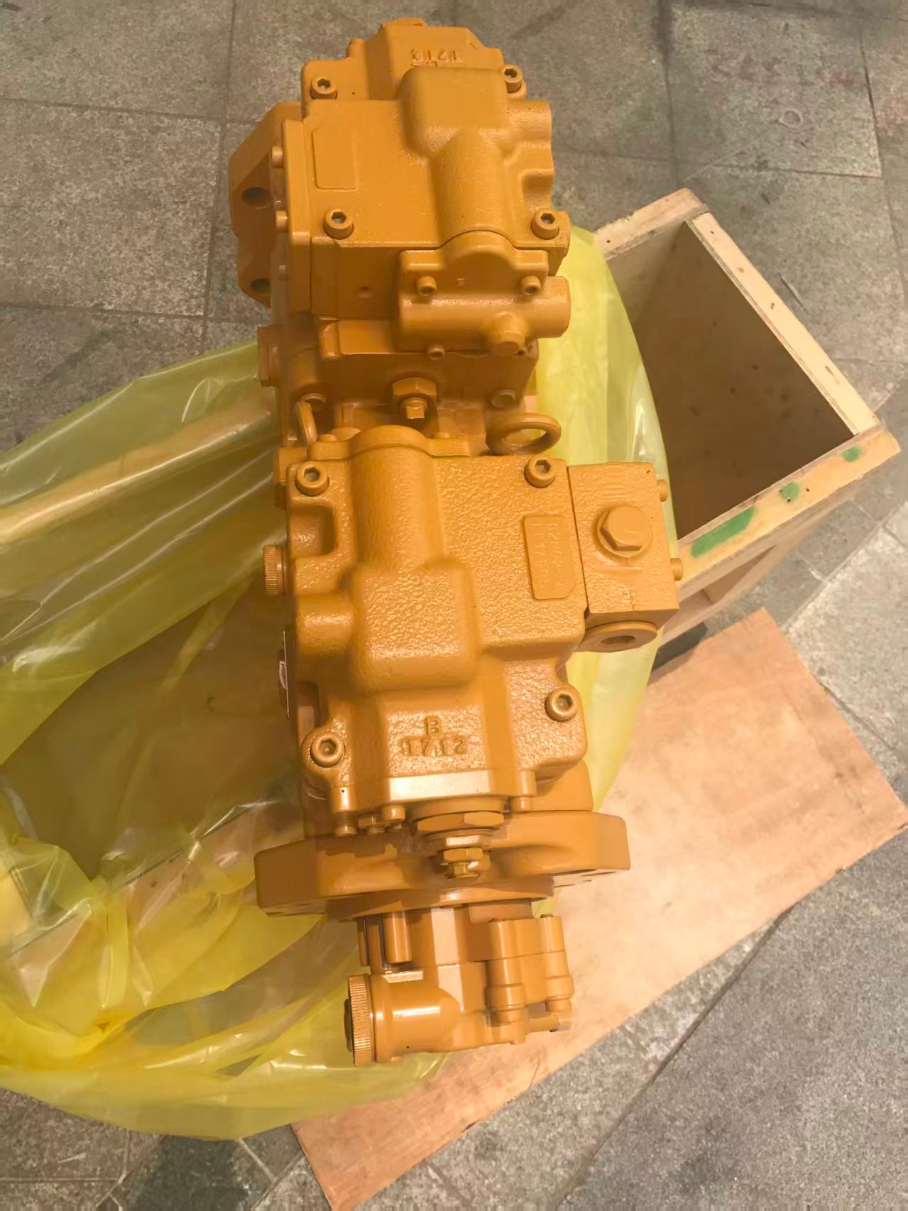 Original Kawasaki K3V63DTHydraulic Main Pump for Caterpillar 312B Excavator