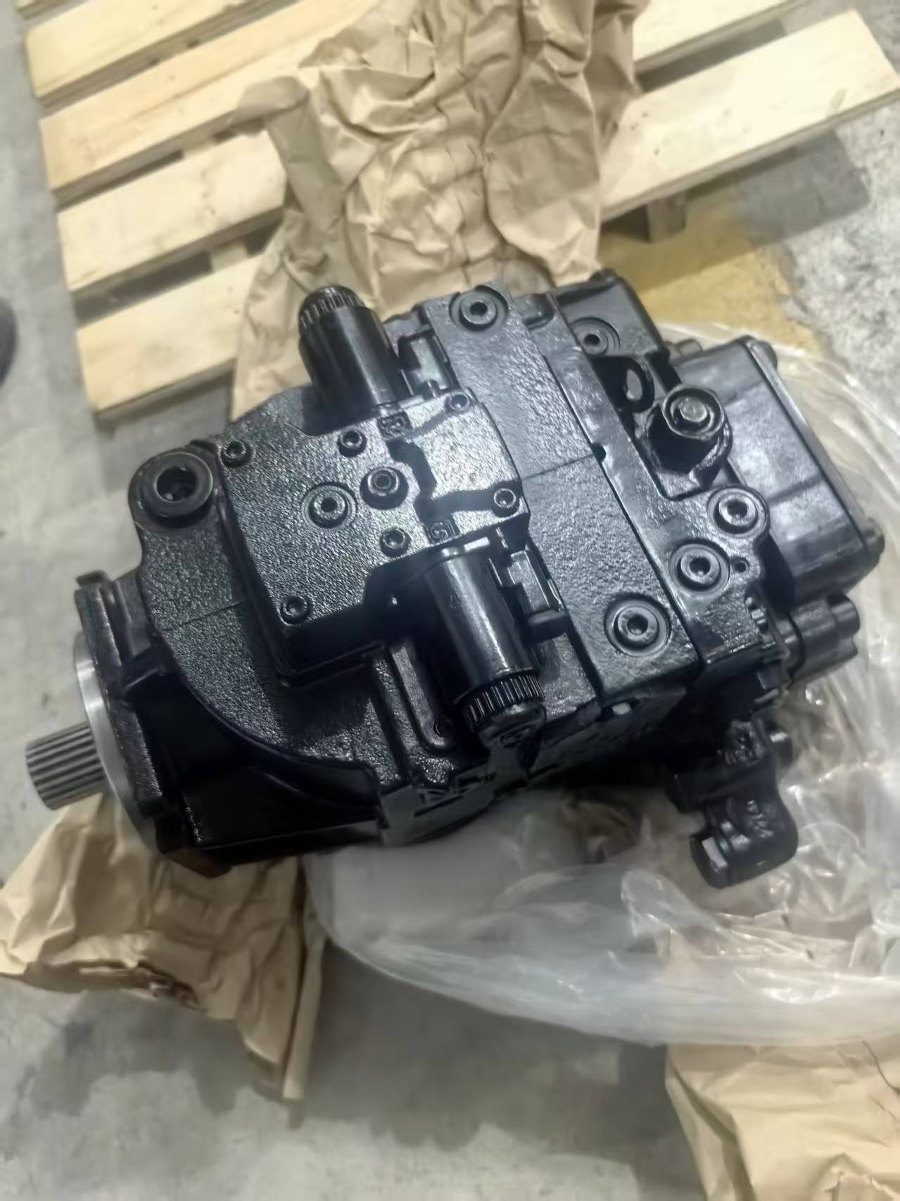 Danfoss 90R100 Hydraulic Pump