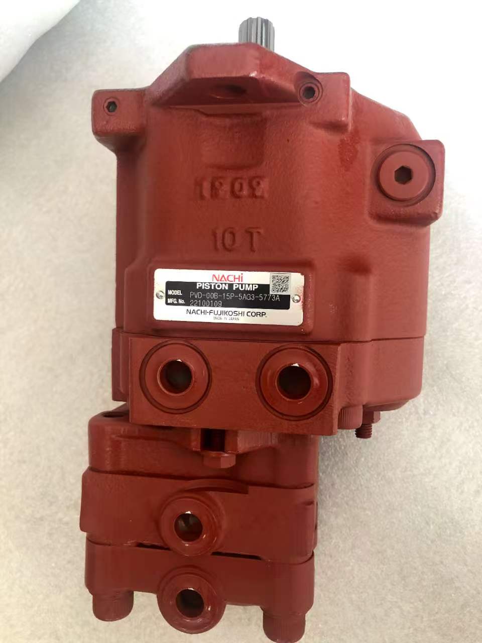 Genuine Nachi PVD-00B-15P Hydraulic Main Pump OEM Part No.RC101-61220 for Kubota U15 Mini Excavator