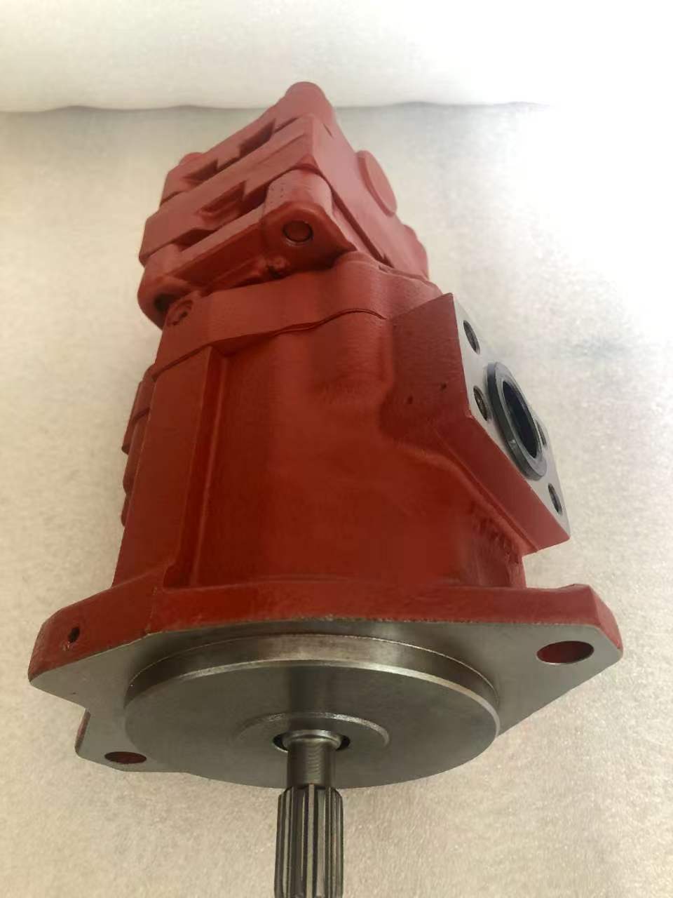 Genuine Nachi PVD-00B-15P Hydraulic Main Pump OEM Part No.RC101-61220 for Kubota U15 Mini Excavator