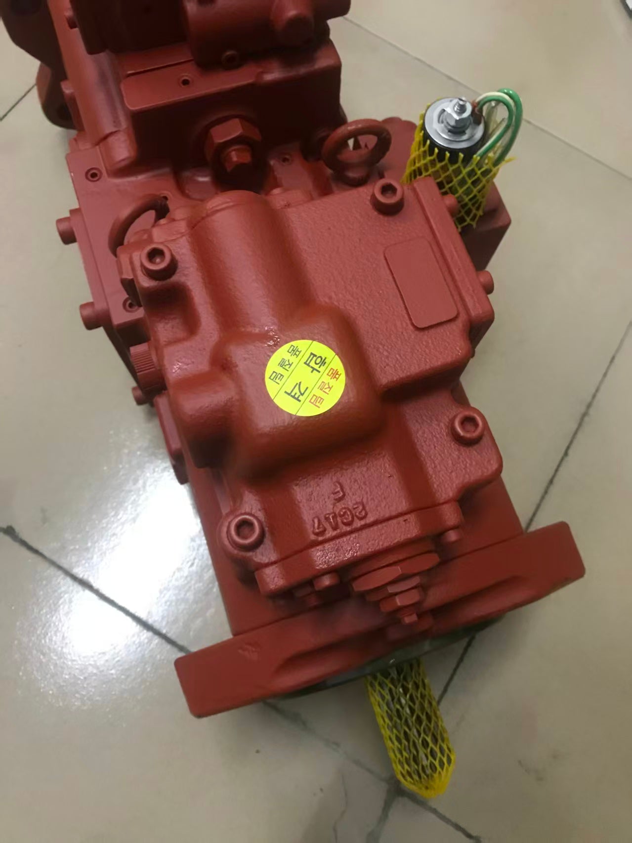Genuine Korea Kawasaki K3V112DTP Hydraulic Main Pump OEM Part No.31Q6-10020 for Hyundai R225-9T Excavator