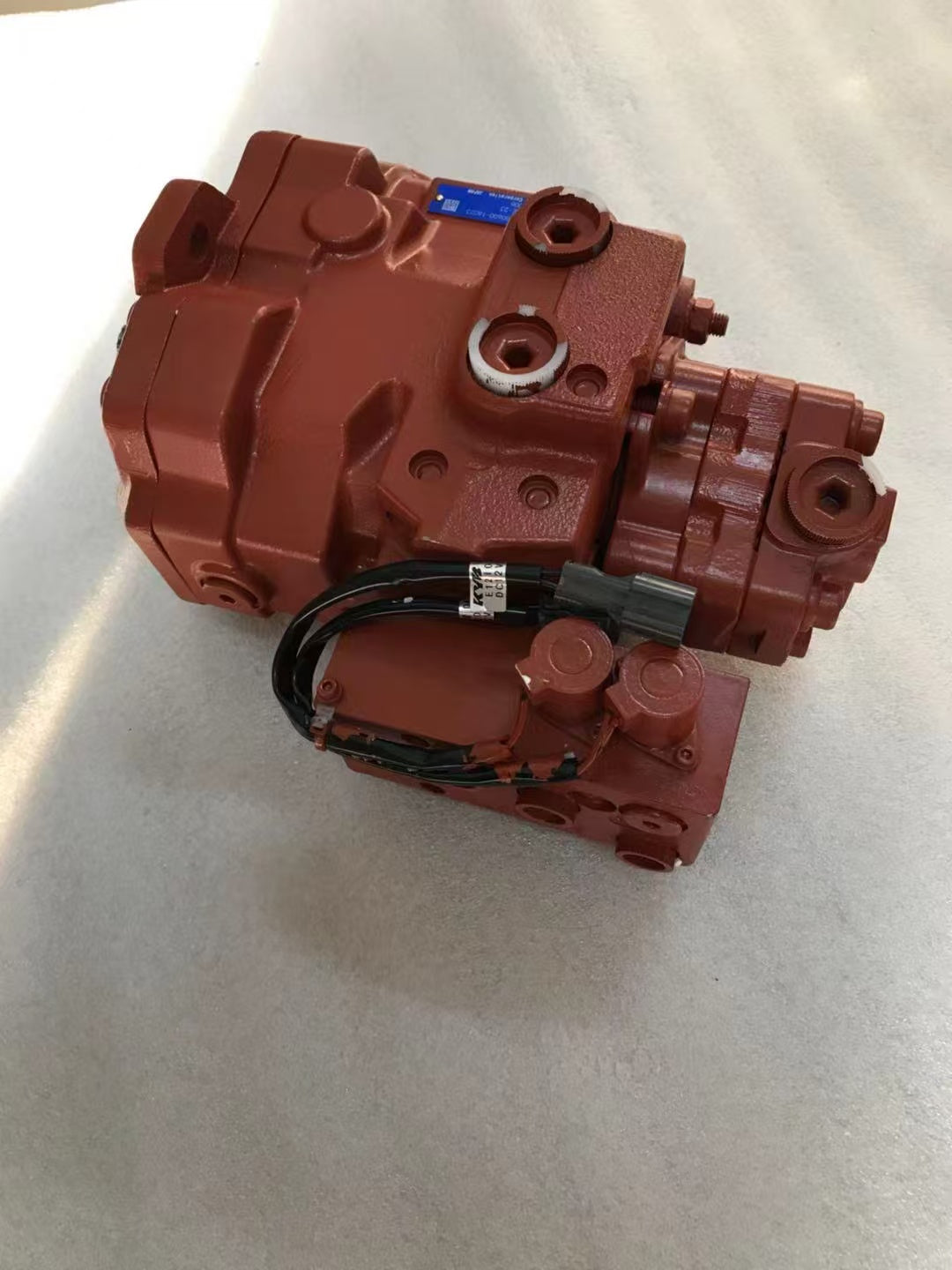 Genuine Japan KYB PSVD2-17E Hydraulic Main Pump OEM Part No.172961-73103 for Yanmar VIO57 Mini Excavator