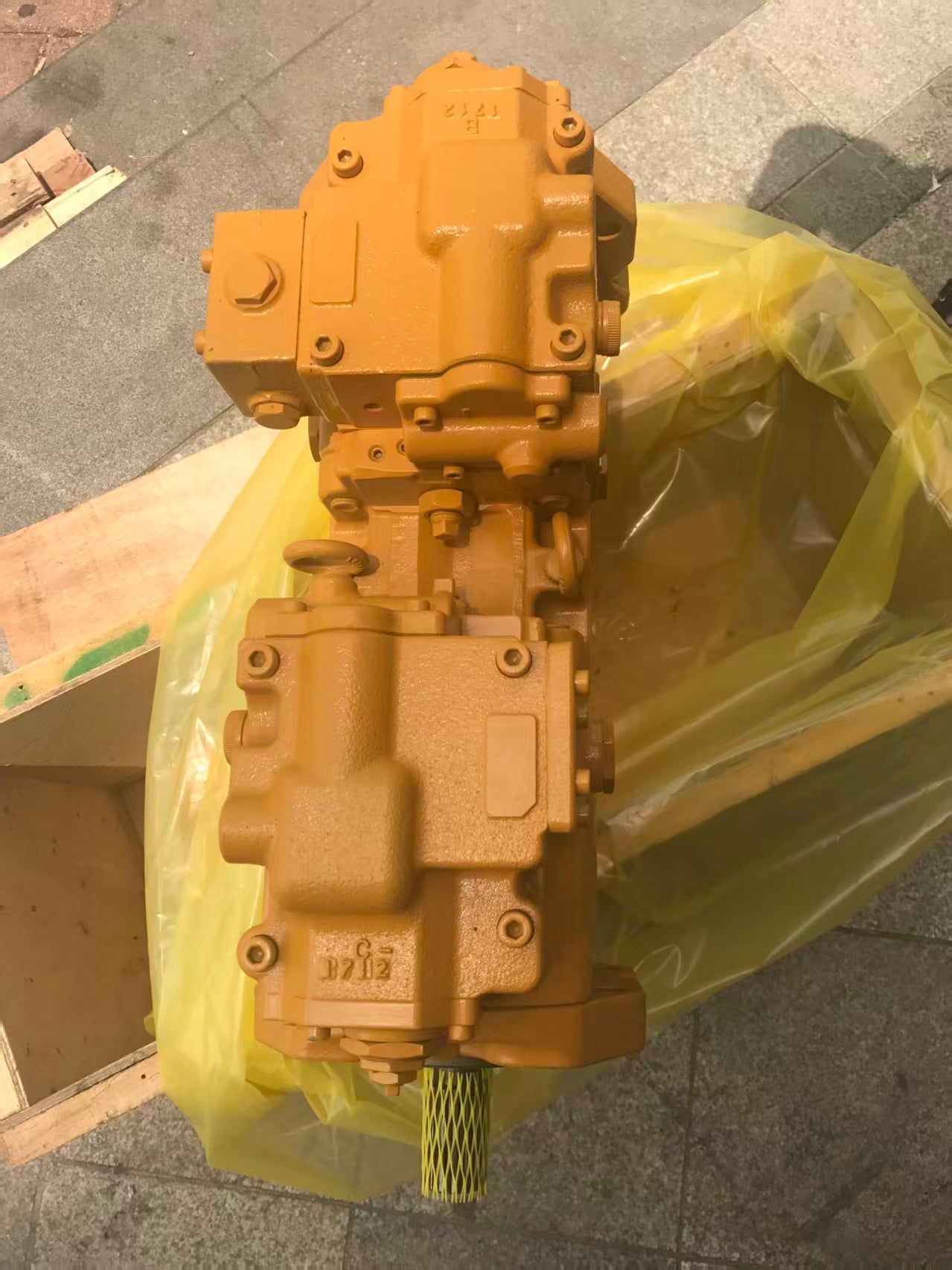 Original Kawasaki K3V63DTHydraulic Main Pump for Caterpillar 312B Excavator