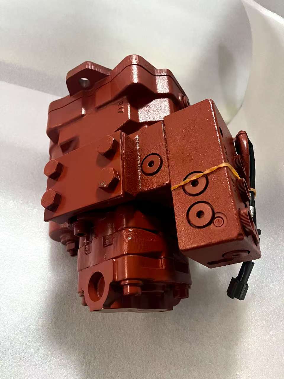 Genuine KYB PSVD2-17E Hydraulic Pump for Yanmar 35 Excavator, OEM Part No. 172458-73400