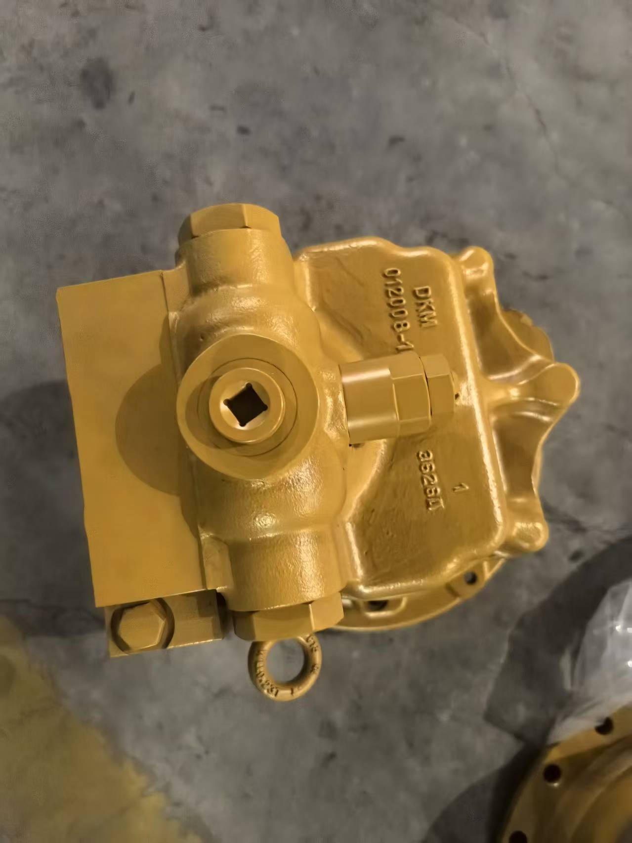 Komatsu PC240-8 Swing Motor 708-7G-01130